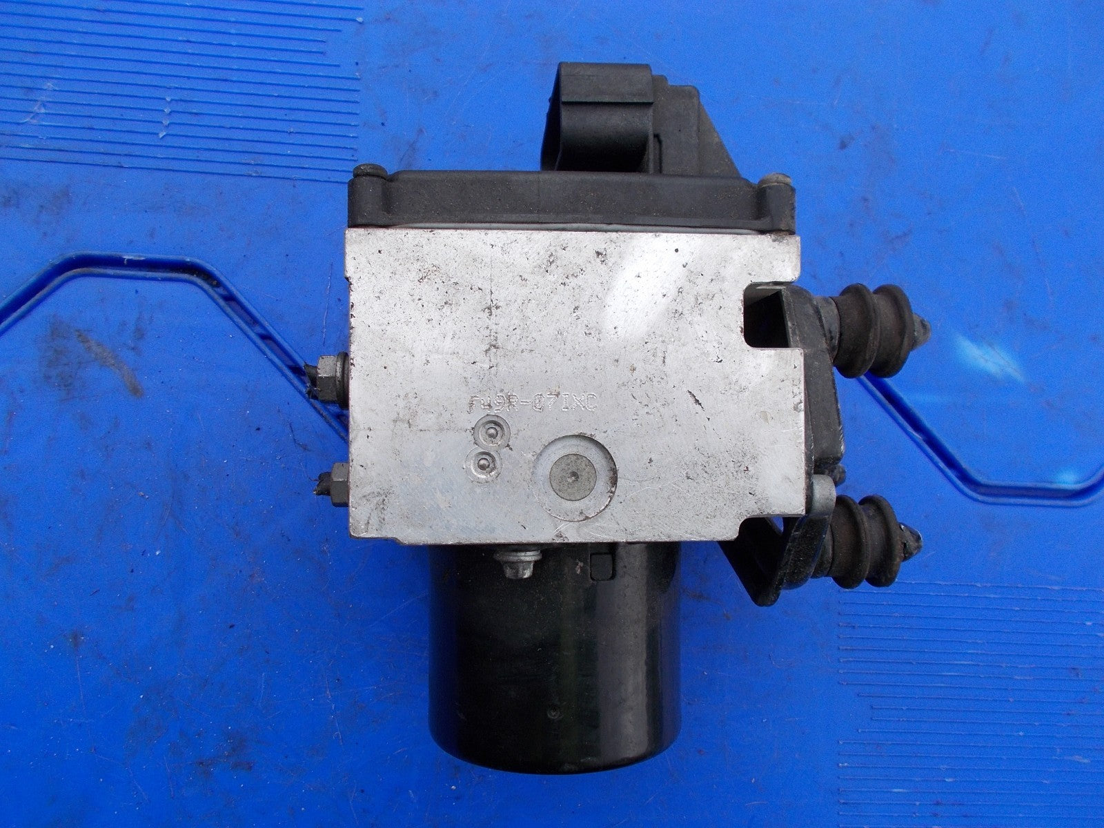 2008 VW PASSAT B6 2.0 ABS PUMP & CONTROL MODULE 16027201
