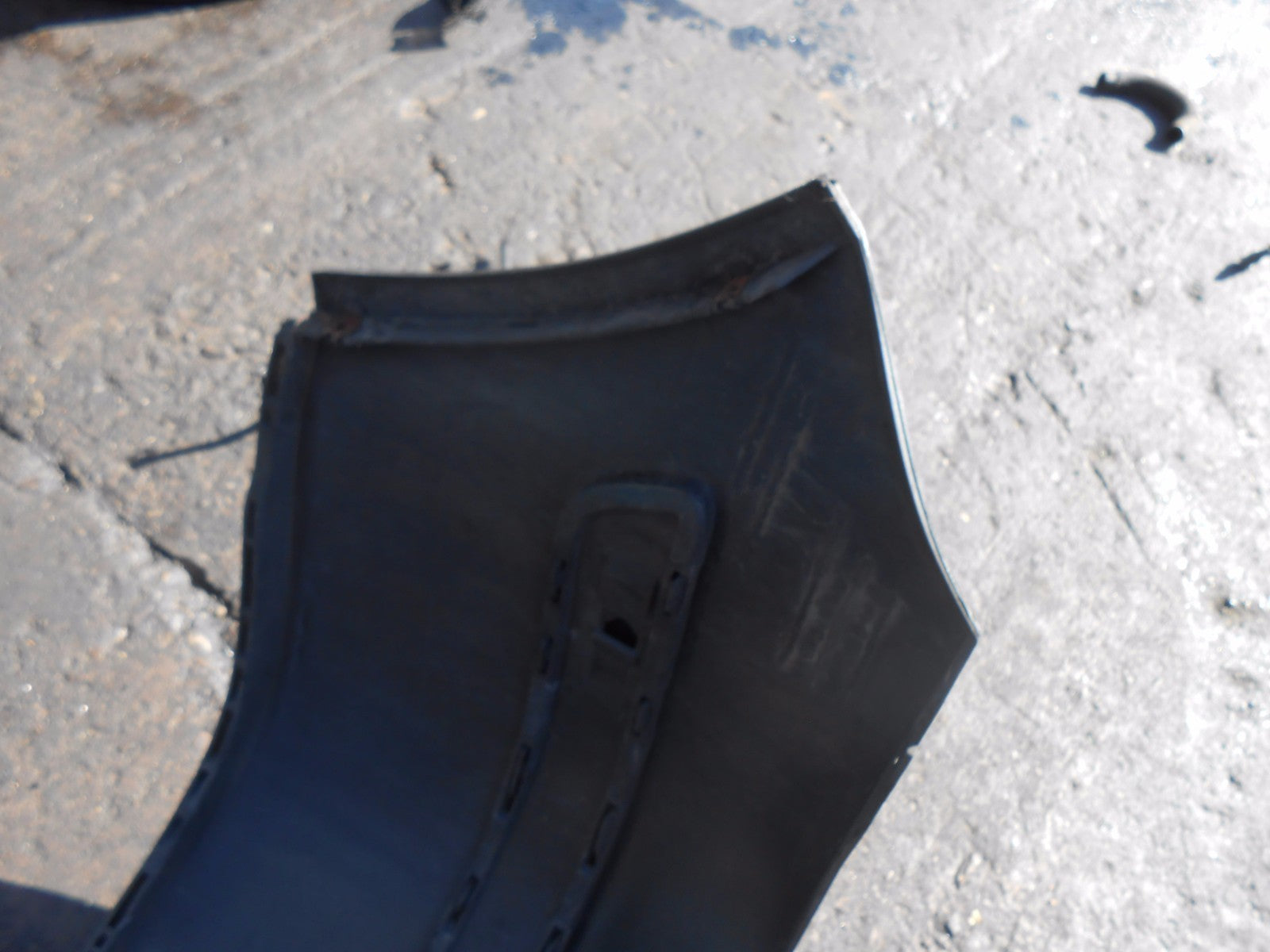 VOLKSWAGEN VW GOLF MK4 2000 COMPLETE REAR BUMPER BLACK