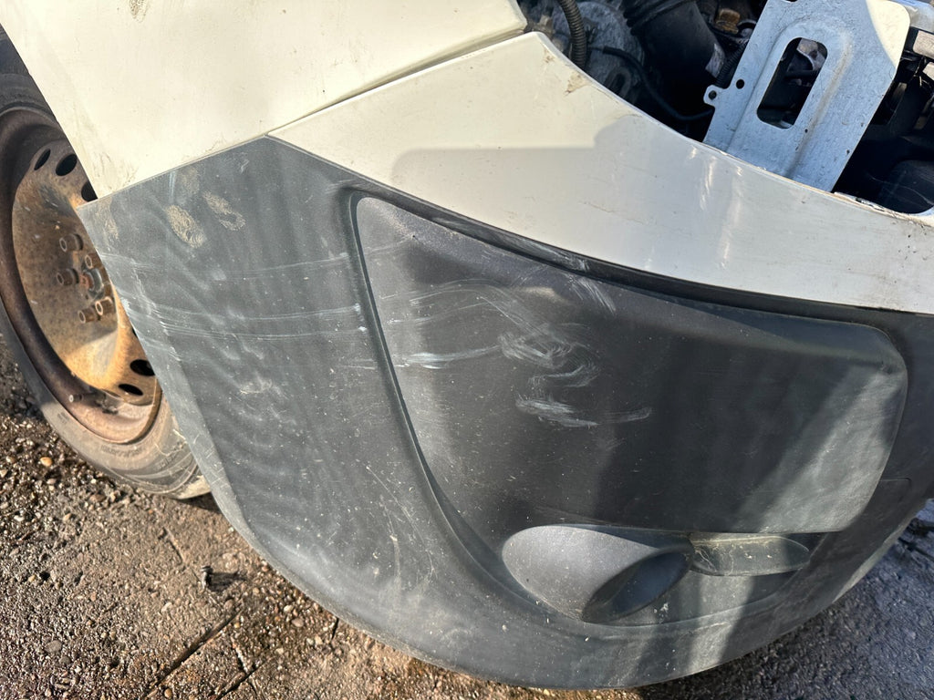 2014 FIAT DOBLO FRONT BUMPER COMPLETE WITH GRILL