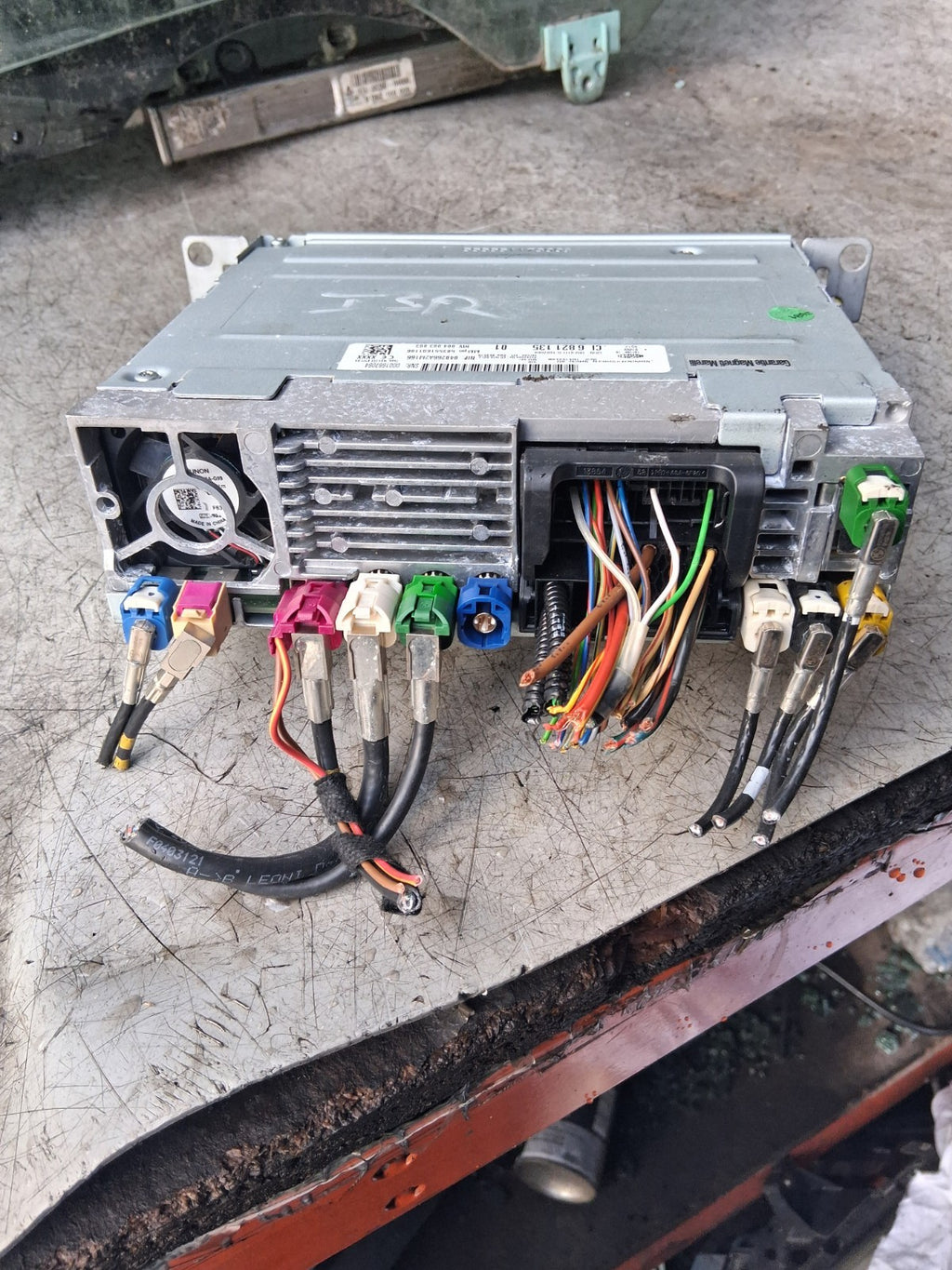 2015 BMW 1 SERIES RADIO STEREO AUDIO CONTROL MODULE 555551172806