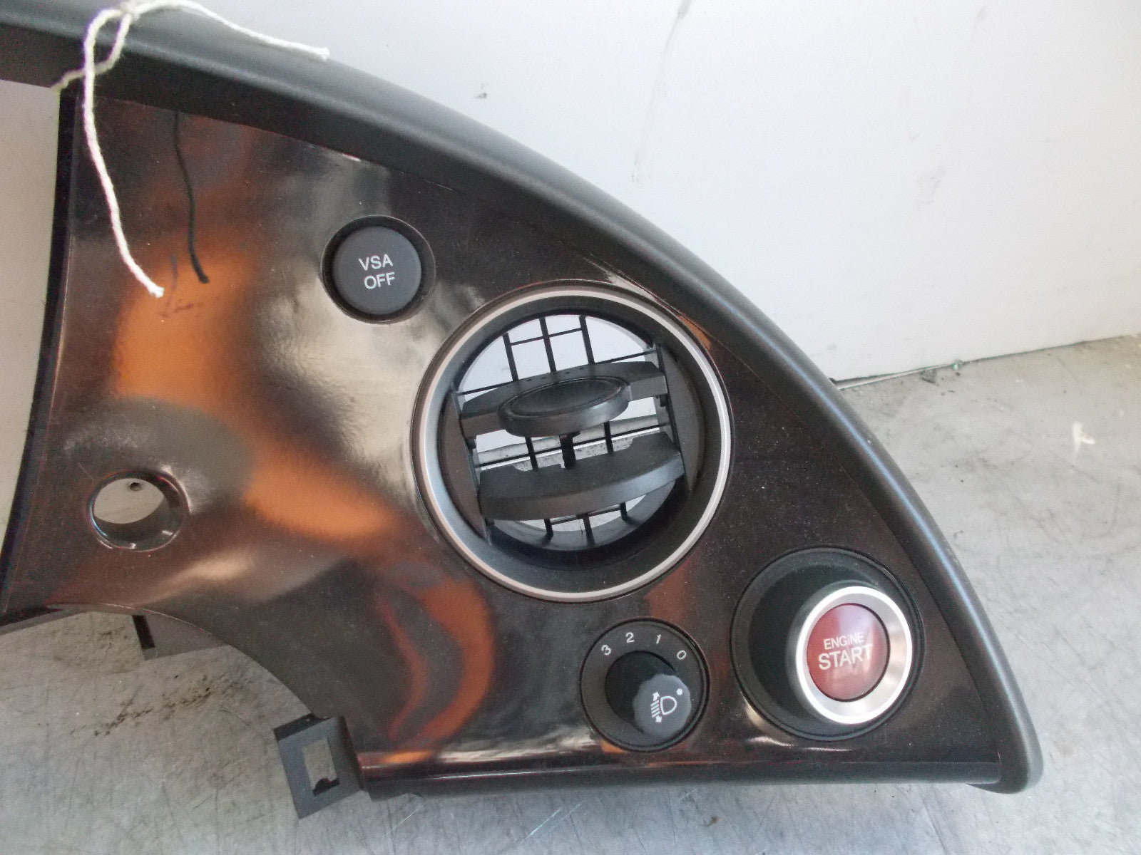 HONDA CIVIC 2008 MK8 SPEEDO CLOCKS SURROUND VENT VSA START STOP SWITCH ASSEMBLY