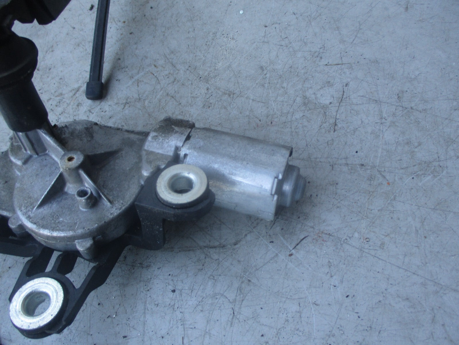 2008 VW VOLKSWAGEN POLO REAR WIPER MOTOR 606955711A