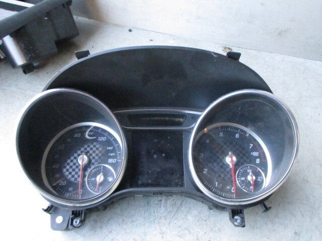 2018 MERCEDES A CLASS W176 SPEEDOMETER INSTRUMENT CLUSTER A1769009804