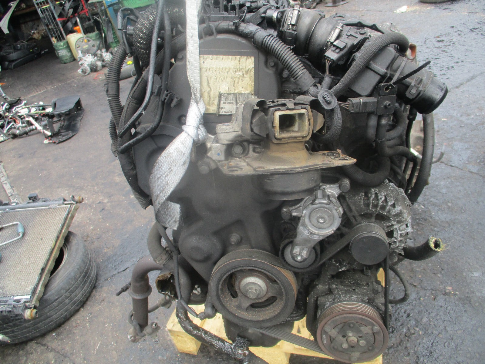 2009 CITROEN C4 PICASSO 1.6 DIESEL HDI BARE ENGINE WITH INJECTOR 9HZ