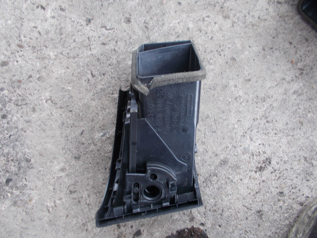 BMW 1 SERIES E87 2006 OFF SIDE DRIVER SIDE AIR VENT 7059188-12