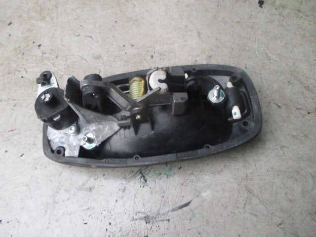 2015 PEUGEOT BIPPER OSR DRIVERS SIDE REAR DOOR HANDLE 242559