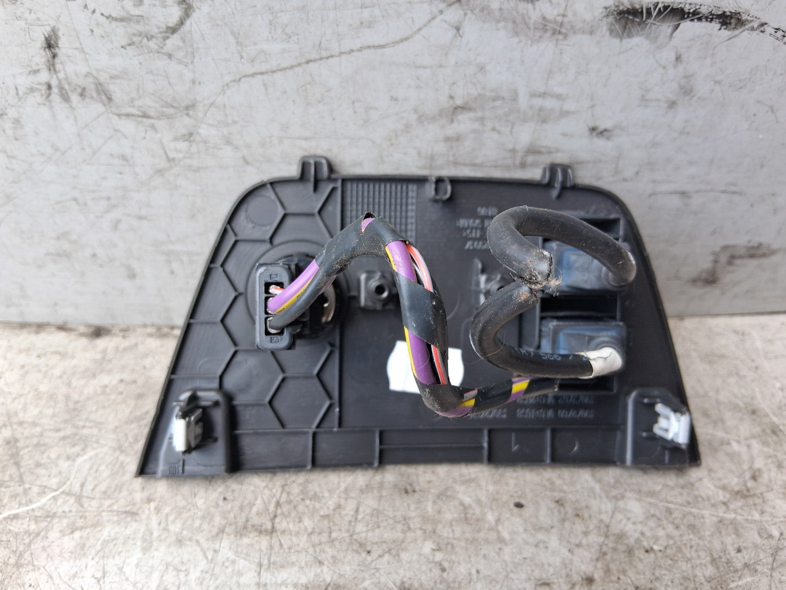 VAUXHALL CROSSLAND X 2018 POWER OUTLET SOCKET USB PORT WITH TRIM PANEL 39072759
