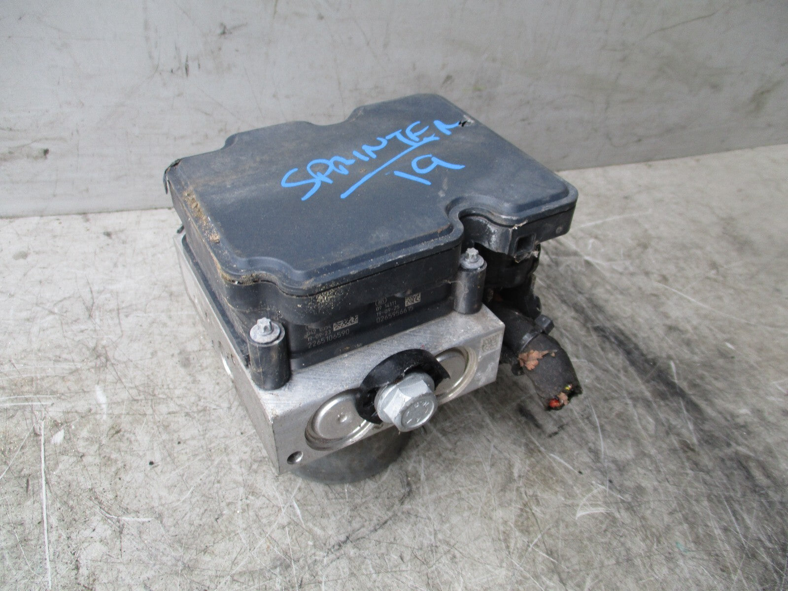 MERCEDES BENZ SPRINTER W907 2019 ABS PUMP & MODULATOR A9079002504