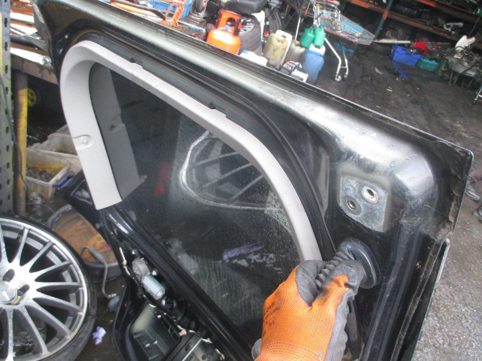 VAUXHALL INSIGNIA MK1 2011 REAR COMPLETE TAILGATE BOOTLID  BLACK