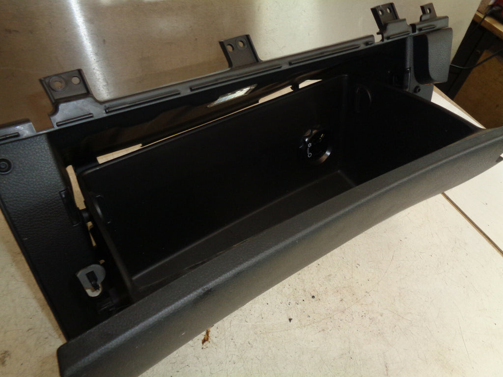 HYUNDAI i30 MK1 2013 HATCHBACK GLOVE BOX STORAGE COMPARTMENT 84540A6900