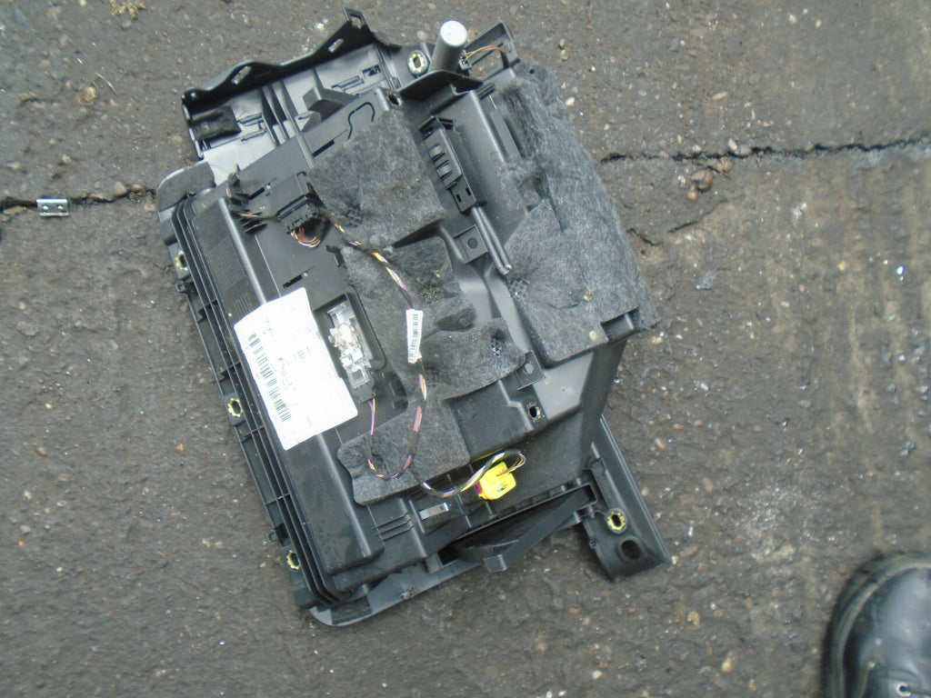 AUDI A1 8X 2014 SPORTBACK STORAGE COMPARTMENT GLOVE BOX