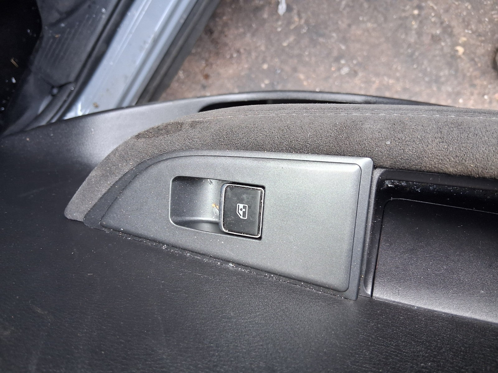2024 NISSAN QASHQAI J12 MK3 NSR PASSENGER SIDE REAR LEFT WINDOW CONTROL SWITCH