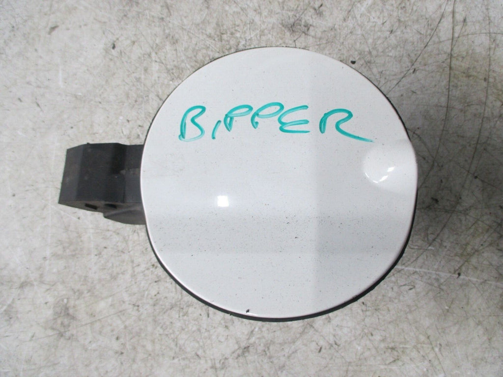 PEUGEOT BIPPER 2014 1.3 DIESEL FUEL FILLER FLAP WHITE PANEL 1353354080