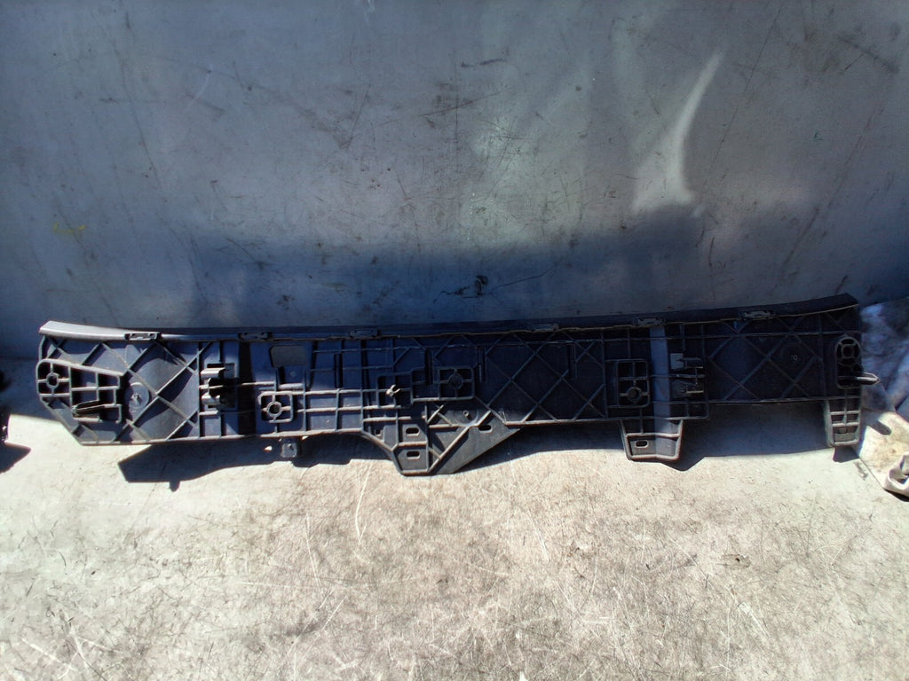 VAUXHALL CORSA F 2021 REAR BUMPER CENTRE MOUNTING BRACKET 39167902