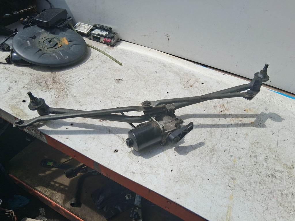 2018 MERCEDES SPRINTER W907 FRONT WINDSCREEN WIPER MOTOR LINKAGE A9108200500