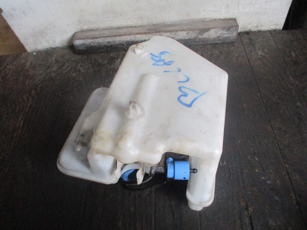 MERCEDES BENZ B CLASS W245 2007 FRONT WINDSCREEN WASHER WATER BOTTLE