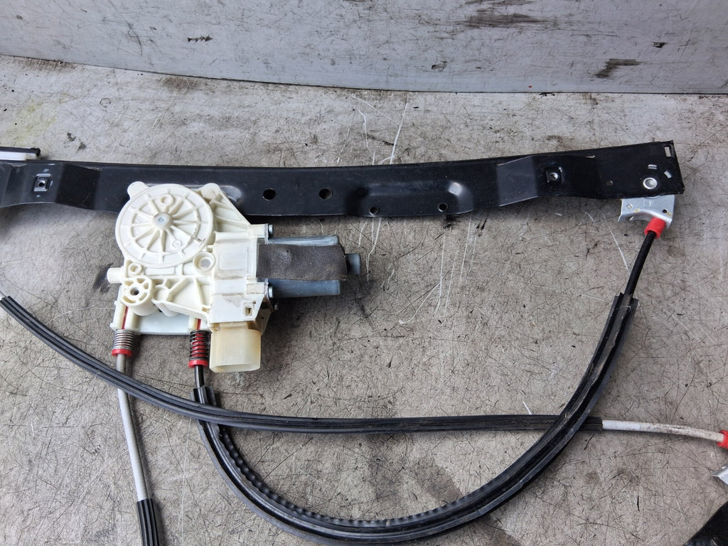 2013 FORD S MAX MK1 NSF PASSENGER SIDE FRONT WINDOW MOTOR & REGULATOR 0130822620