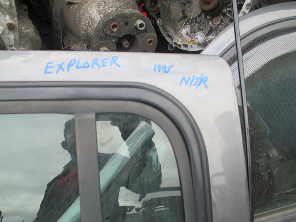 FORD EXPLORER 2000 NSR PASSENGER SIDE REAR COMPLETE DOOR PLATINUM METALLIC