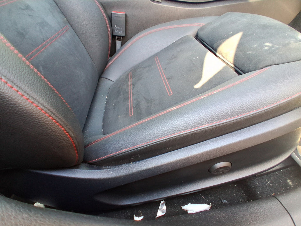 2023 MERCEDES BENZ A CLASS AMG LINE W177 OS DRIVER SIDE ELECTRIC SEAT RED STITCH