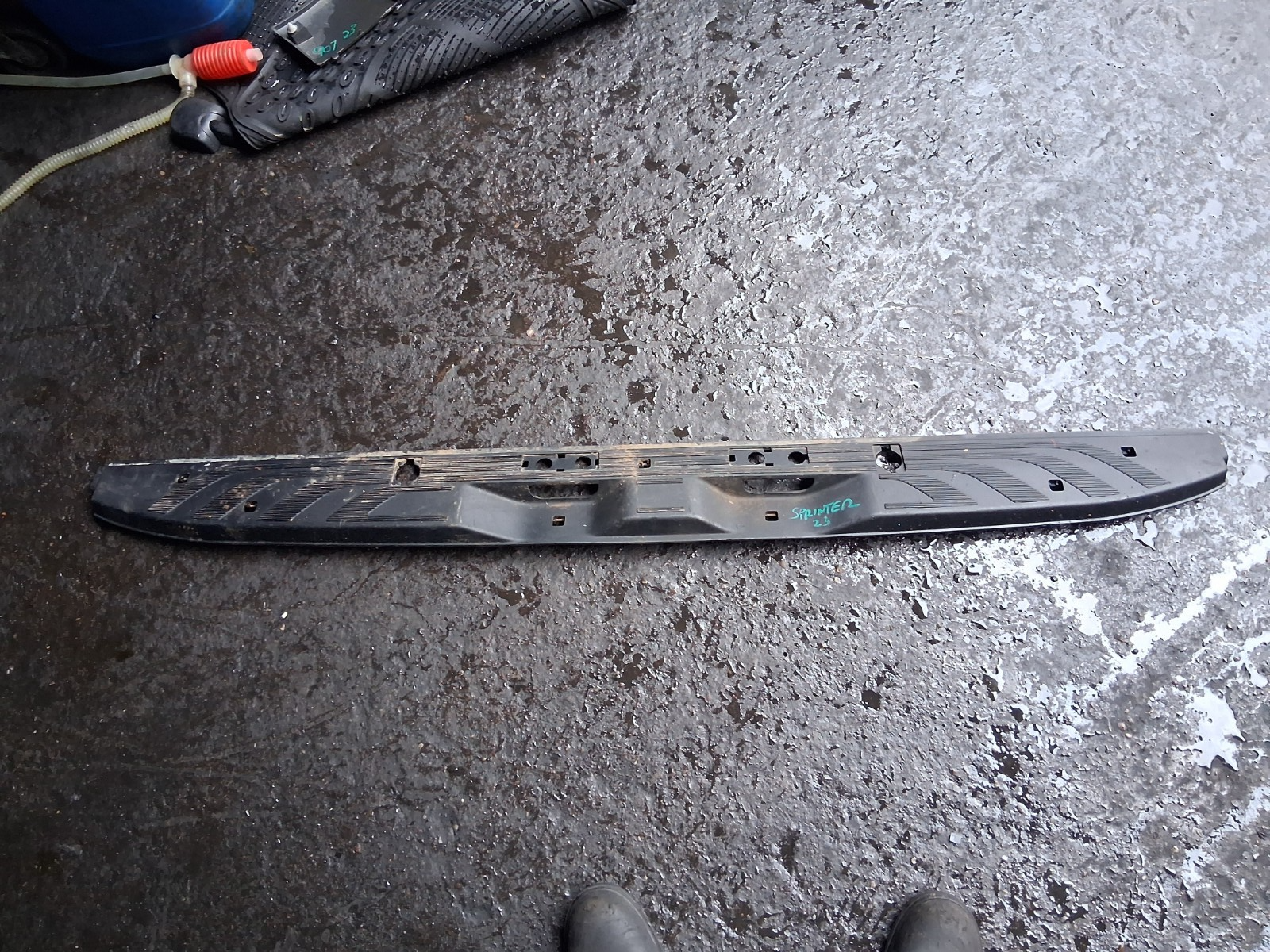 2023 MERCEDES SPRINTER W907 REAR LOADING FLOOR COVER PANEL A9106862600