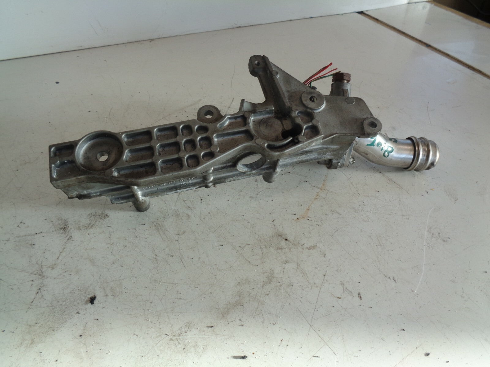 MERCEDES A CLASS A180 2017 W176 EGR HOLDER + VALVE SENSOR A6511420200