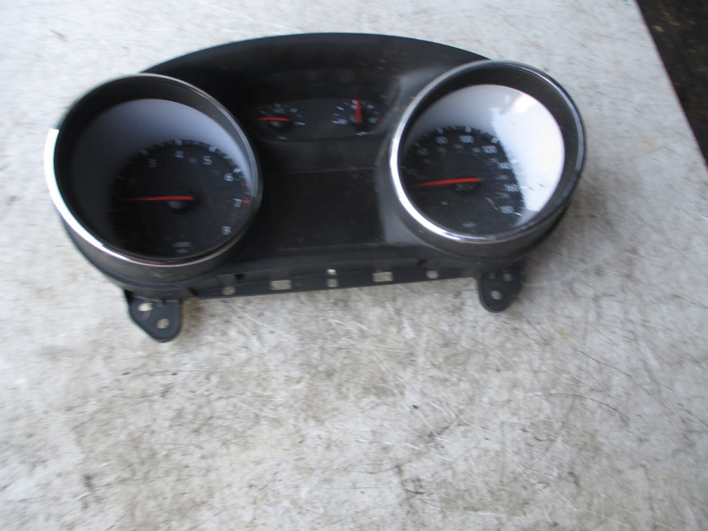 VAUXHALL ASTRA MK7 1.4 PETROL 2018 SPEEDOMETER SPEEDO METER CLUSTERS 39143412