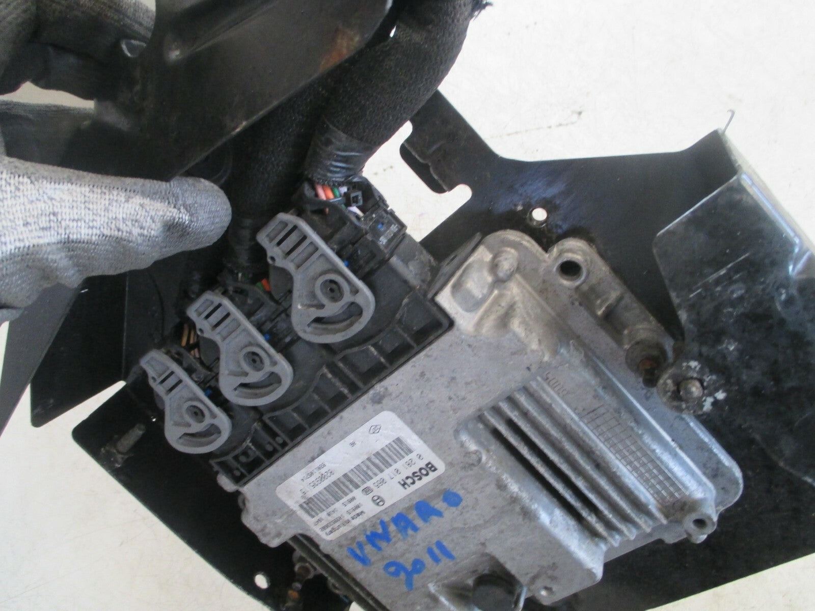 VAUXHALL VIVARO 2011 ENGINE CONTROL MODULE UNIT 0281017065