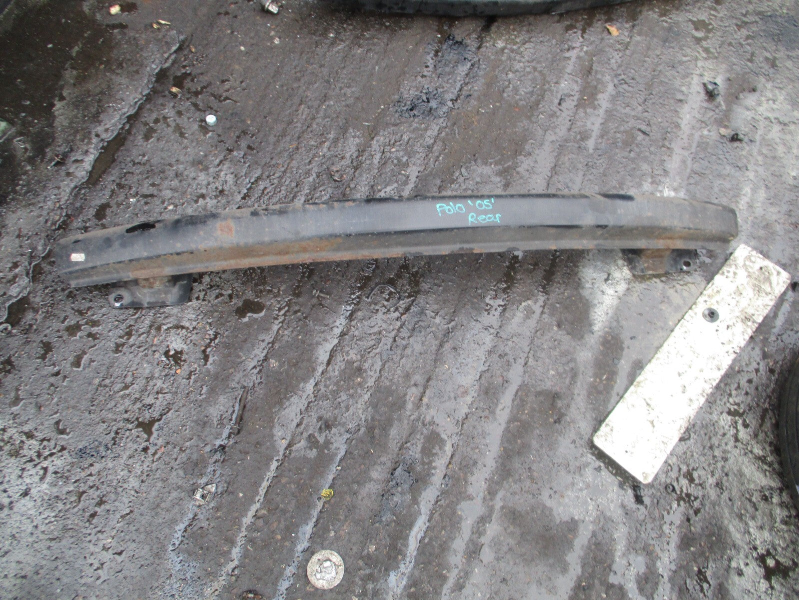 VW VOLKSWAGEN POLO MK4 2005 REAR BUMPER REINFORCEMENT CRASH BAR