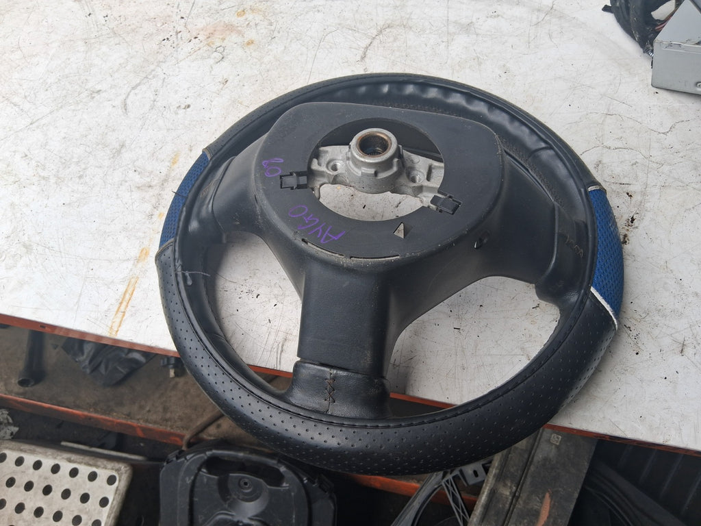 2008 TOYOTA AYGO MK1 3 SPOKE DRIVER FRONT STEERING WHEEL