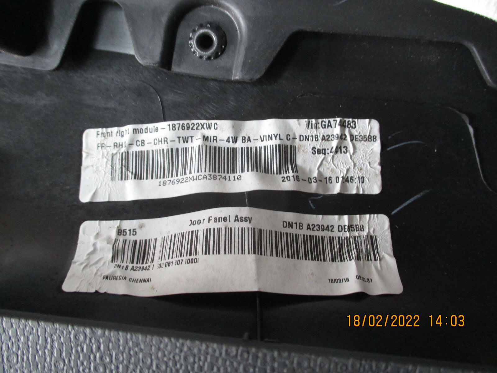 FORD ECOSPORT 2016 OSF DRIVER SIDE FRONT PLASTIC DOOR CARD PANEL TRIM SWITCH