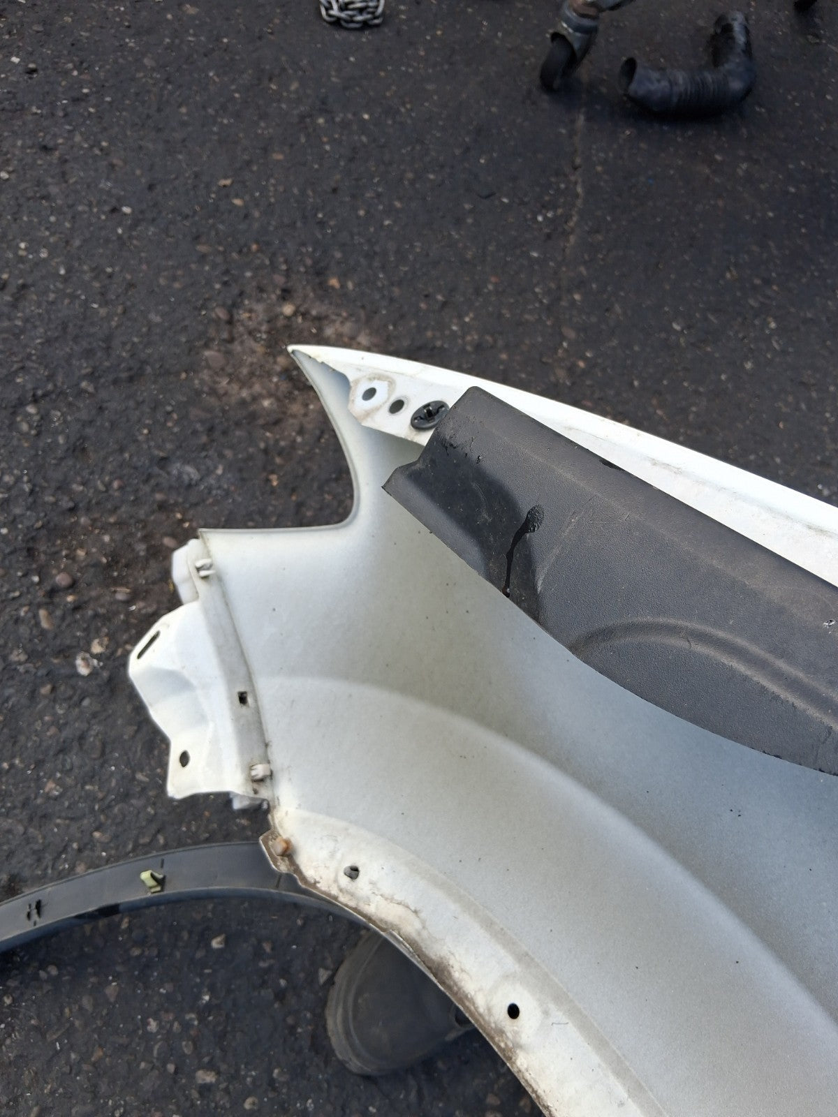 2013 NISSAN QASHQAI J10 OSF DRIVER SIDE FRONT WING PANEL WHITE