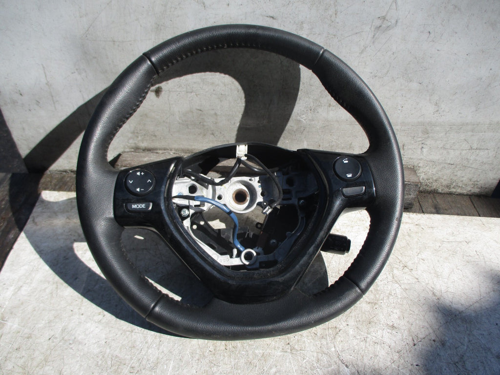 TOYOTA AYGO MK2 2016 3 SPOKE MULTIFUNCTION STEERING WHEEL