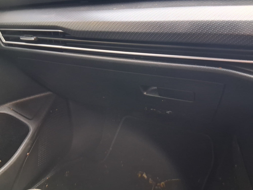 2024 VW VOLKSWAGEN GOLF MK8 R LINE FRONT DASHBOARD GLOVE BOX STORAGE COMPARTMENT