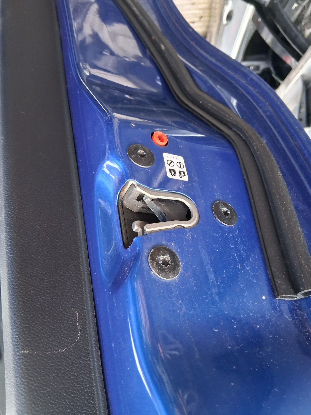 2021 MG 3 MK2 EXCLUSIVE OSR DRIVER SIDE REAR RIGHT DOOR LOCK MECHANISM