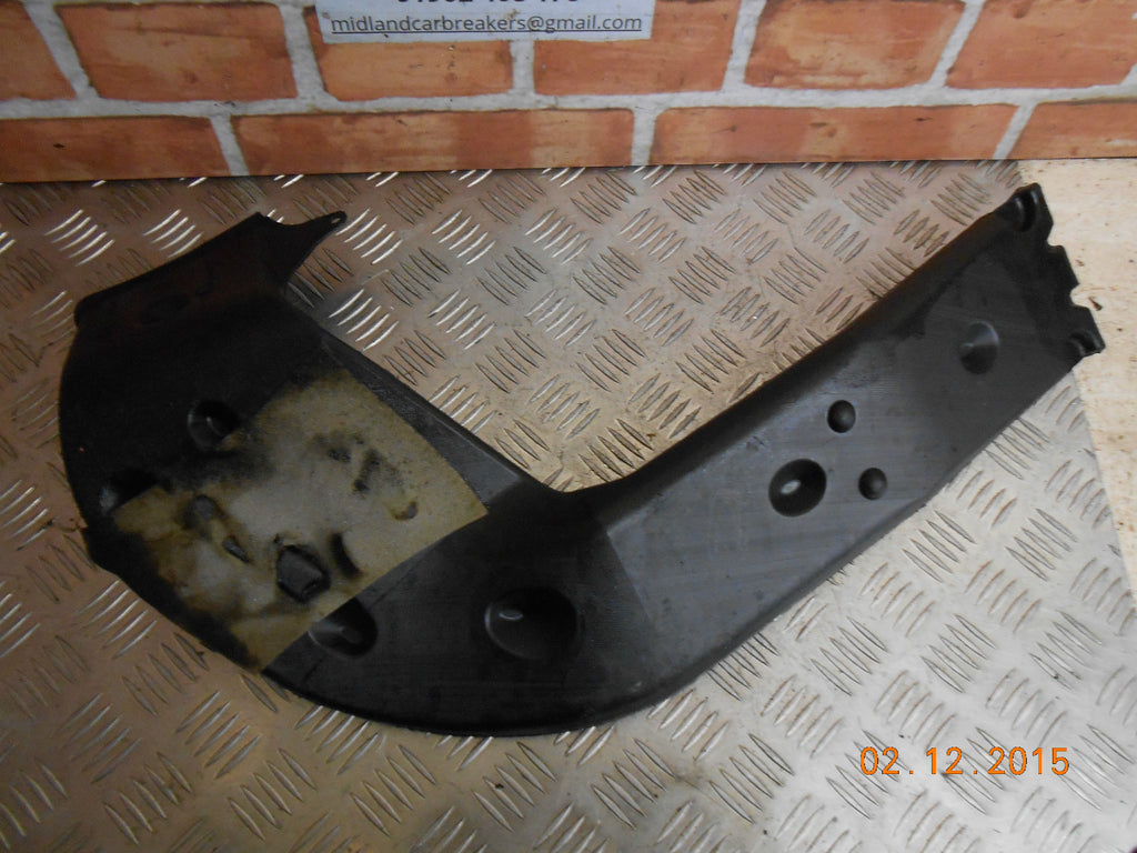 MAZDA 3 BK 2005 1.6 DI INTERIOR FLOOR AIR BLOWER DUCT CHANNELS B32H61 271