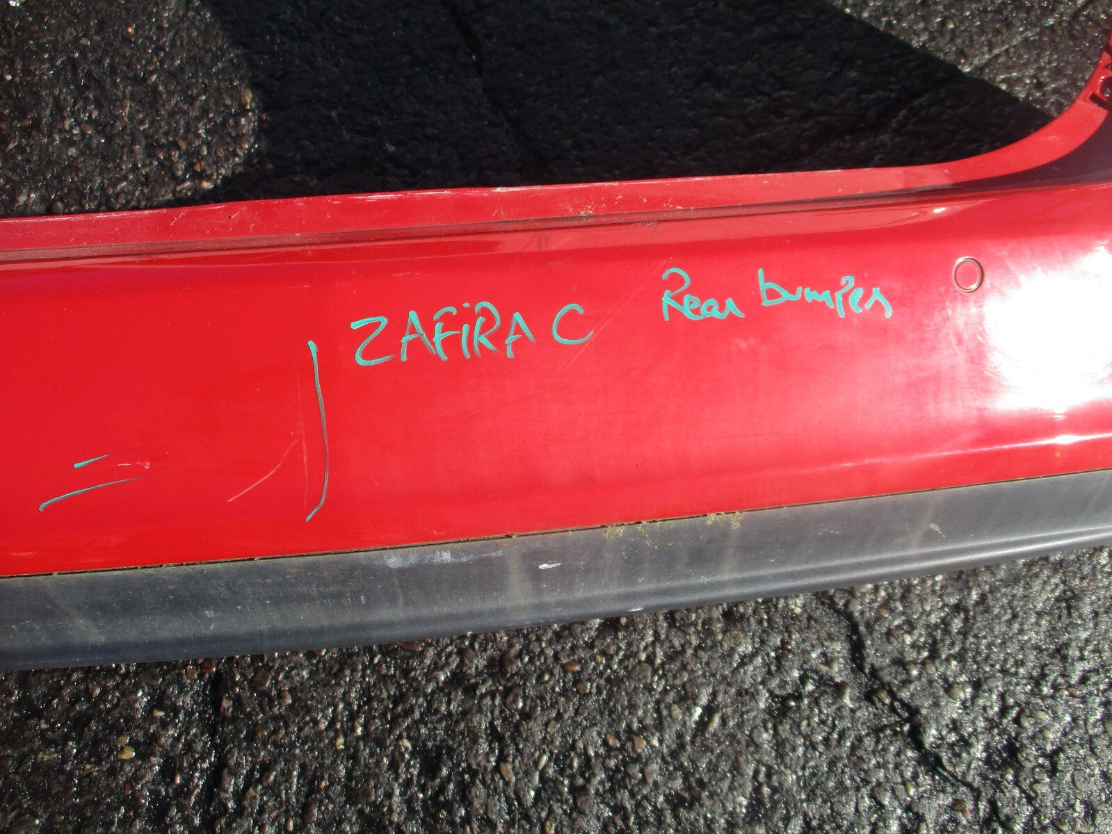 VAUXHALL ZAFIRA C MK3 2017 REAR COMPLETE BUMPER WITH PDC SENSORS LAVA RED Z50S