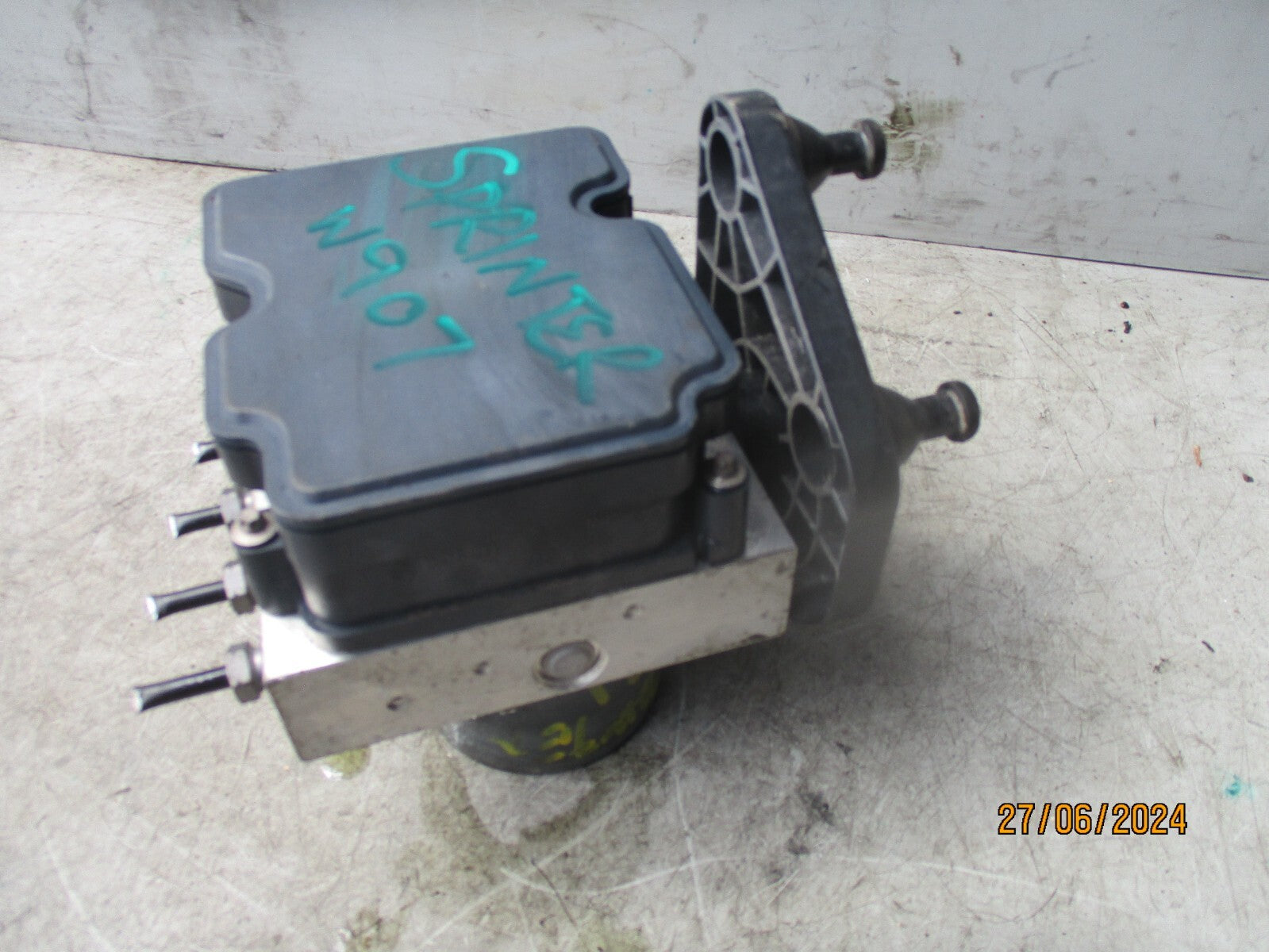 2021 MERCEDES SPRINTER W907 2.1 DIESEL ABS PUMP MODULATOR A9079009305