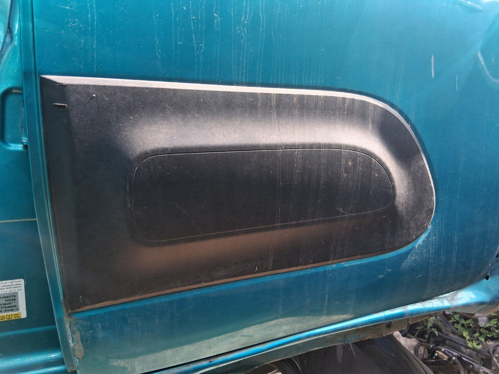 2023 CITREOEN C3 MK3 NSR PASSENBGER SIDE REAR DOOR LOWER MOULDING TRIM