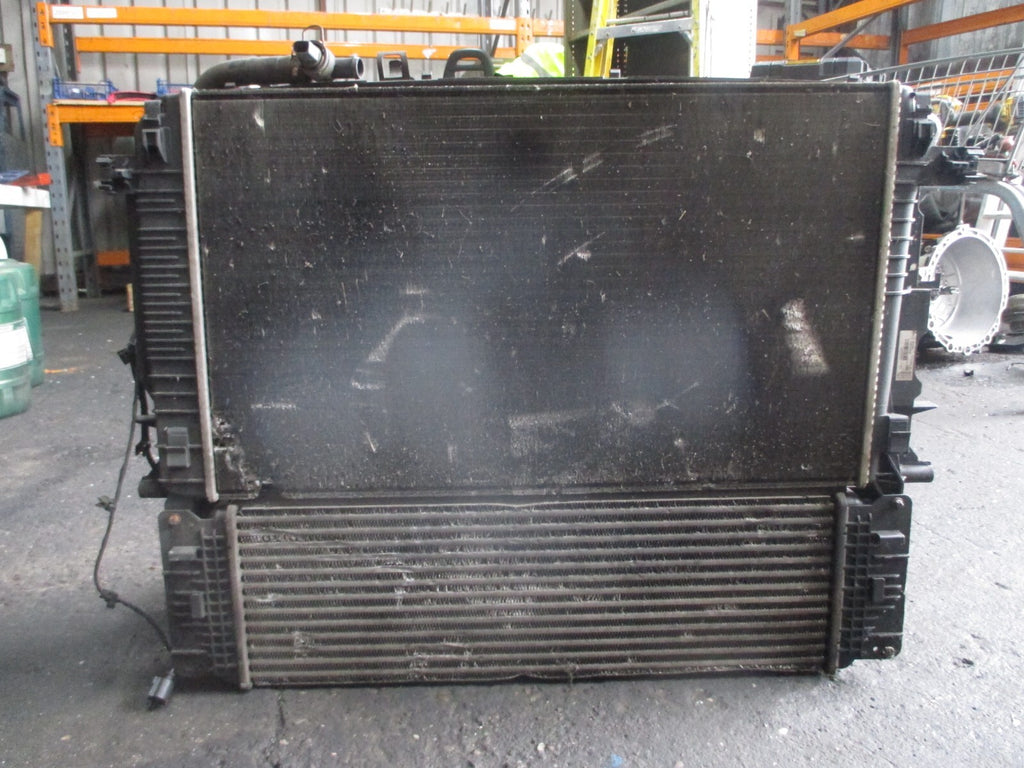 VW VOLKSWAGEN CRAFTER 2015 2.5 DIESEL RADIATOR FAN PACK 2E0121253 RP 19