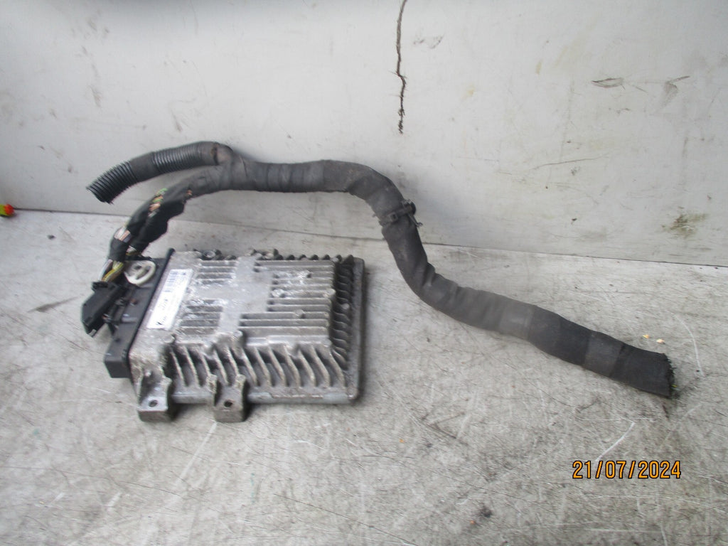 JAGUAR XF 2010 2.7 DIESEL ECU ENGINE CONTROL MODULE 8X2Q12A650KAG
