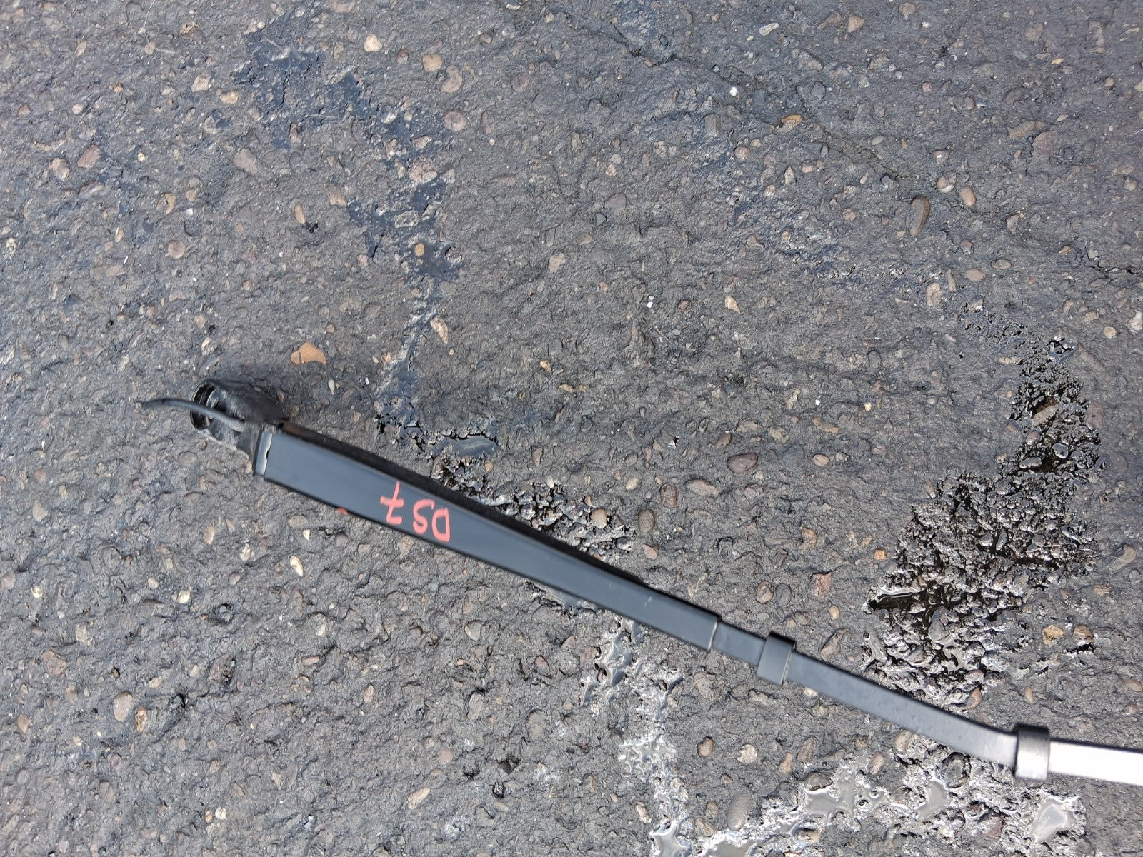 2024 DS AUTOMOBILES DS 7 FRONT WINDSCREEN WIPER ARM SET 970362031
