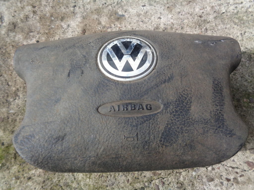 VW VOLKSWAGEN GOLF MK4 DRIVERS STEERING WHEEL AIRBAG 137705100