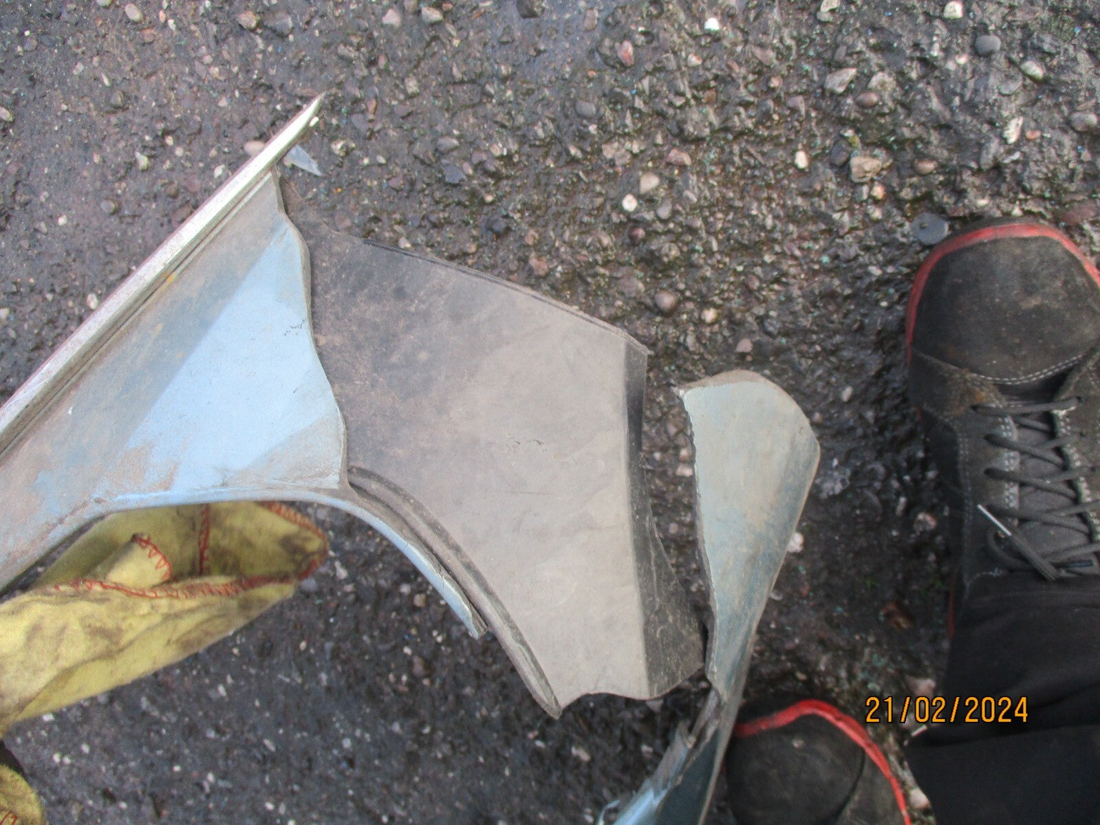 CITROEN C4 MK3 2022 FRONT UPPER BUMPER BLUE DAMAGED
