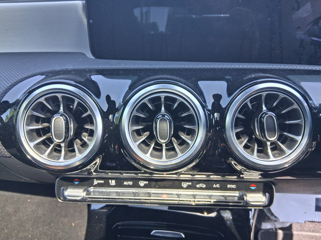 2023 MERCEDES BENZ A CLASS AMG LINE W177 CENTRE MIDDLE AIR VENTS