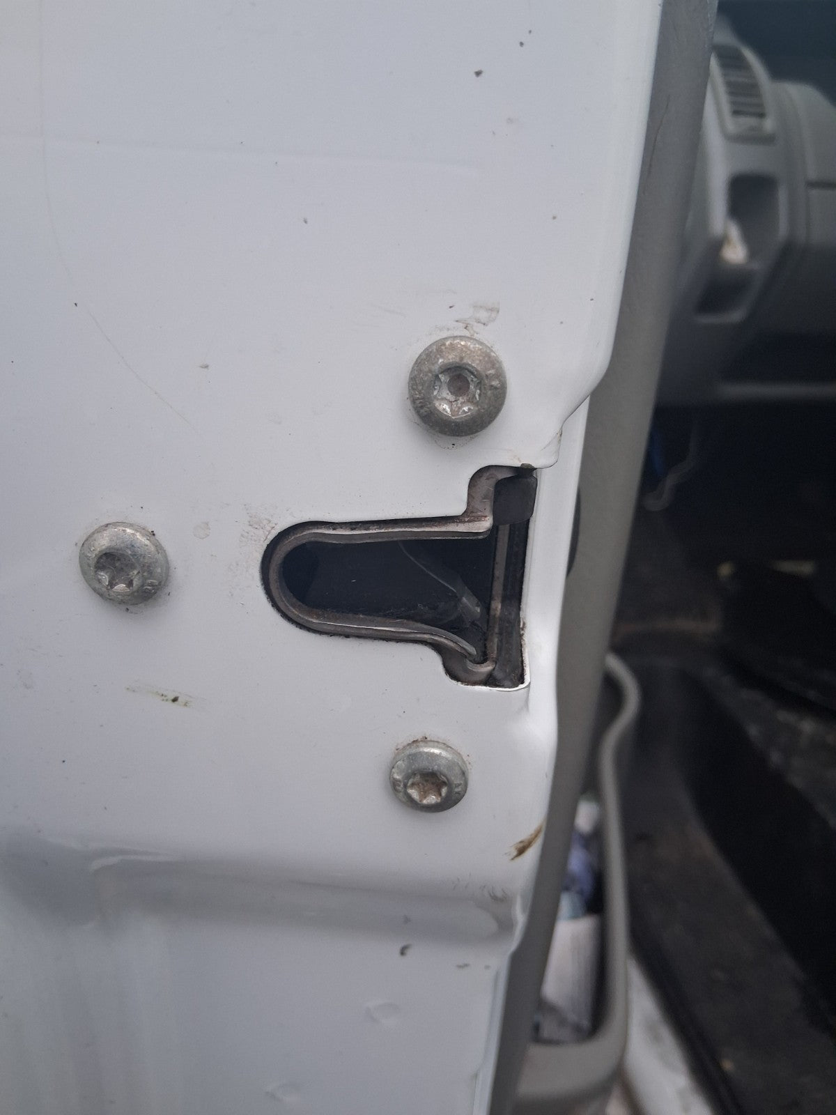 2014 VAUXHALL VIVARO MK1 NSF PASSENGER SIDE FRONT LEFT DOOR LOCK MECHANISM