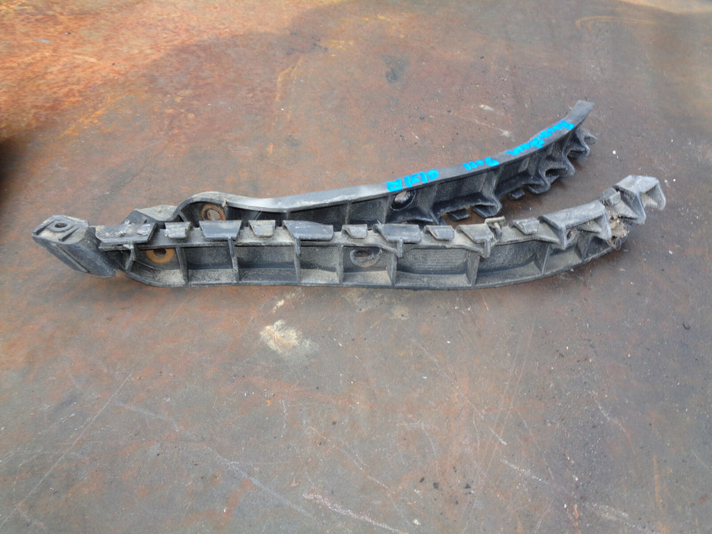 SKODA ROOMSTER 2011 REAR PASSENGER DRIVER SIDE BUMPER BRACKET 5J7807393