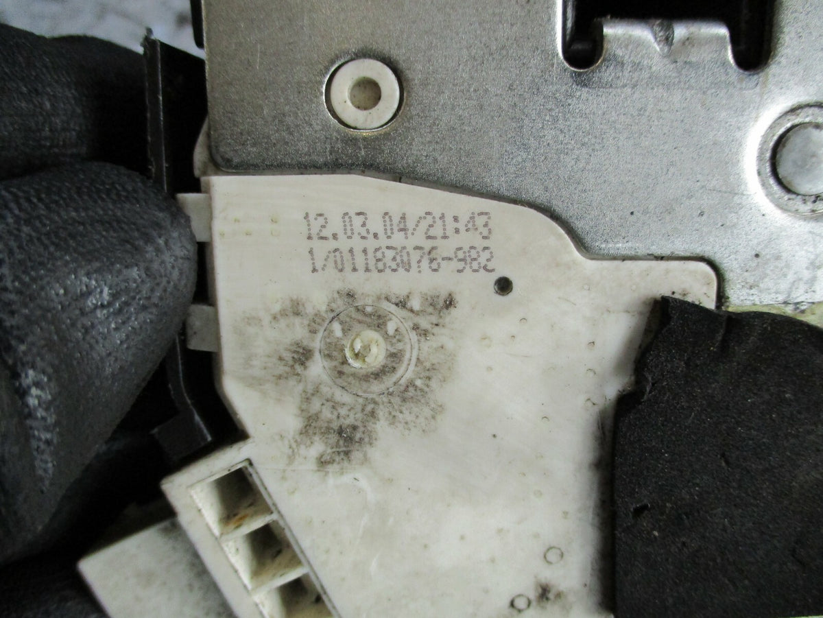 MG ROVER ZT 2005 NSR LEFT NEAR PASSENGER SIDE REAR DOOR LOCK MECH