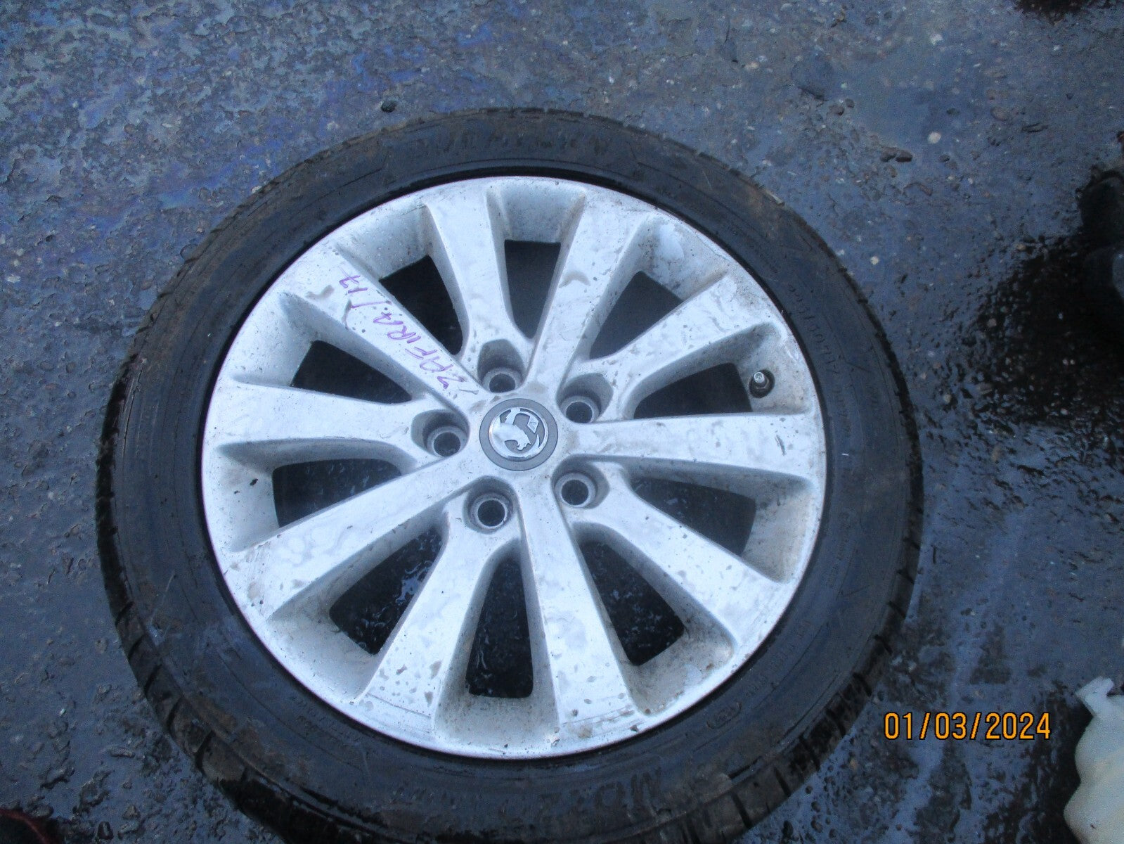 VAUXHALL ZAFIRA C 2017 17 INCH ALLOY WHEEL WITH TYRE 225/50R17