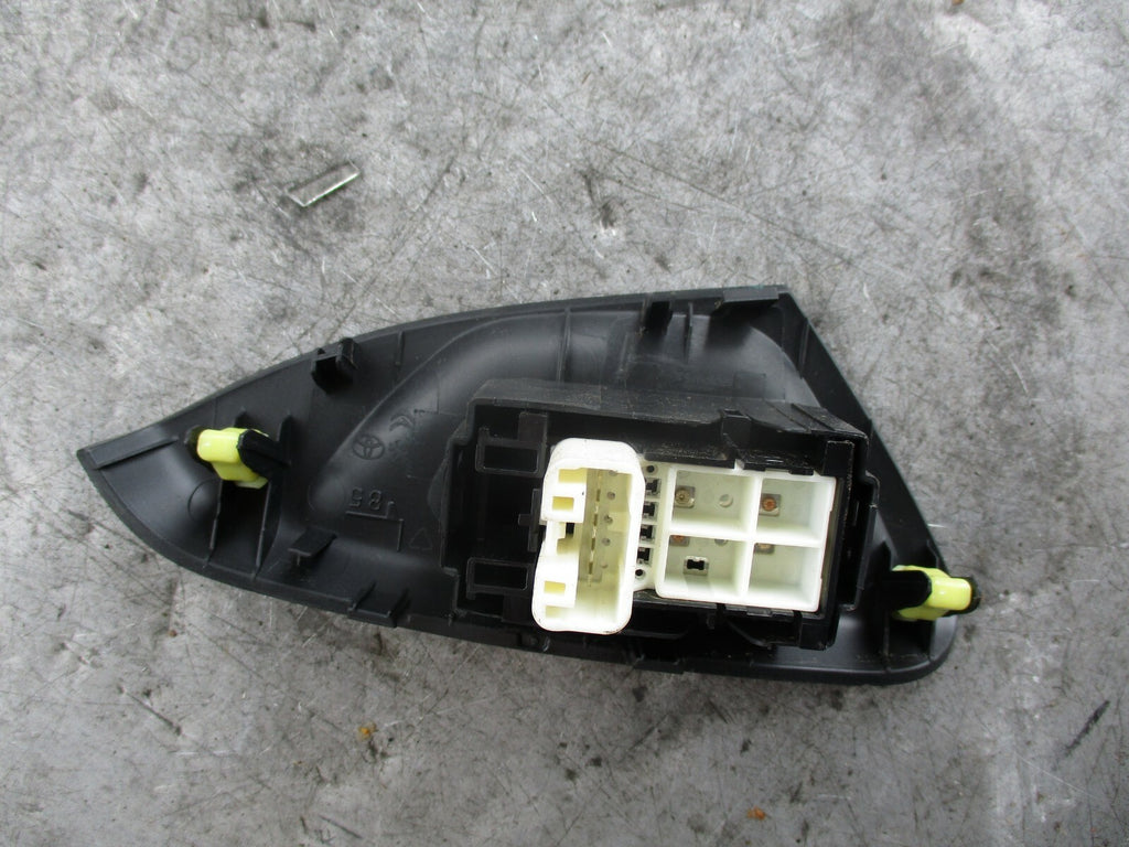 PEUGEOT 108 PASSENGER NEAR SIDE FRONT WINDOW SWITCH