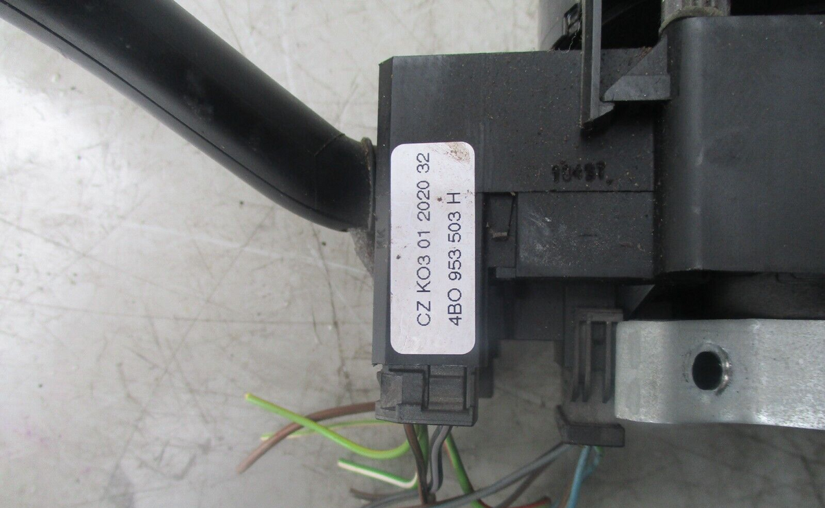 SKODA FABIA WIPER AND INDICATOR STALK 8L0953513G